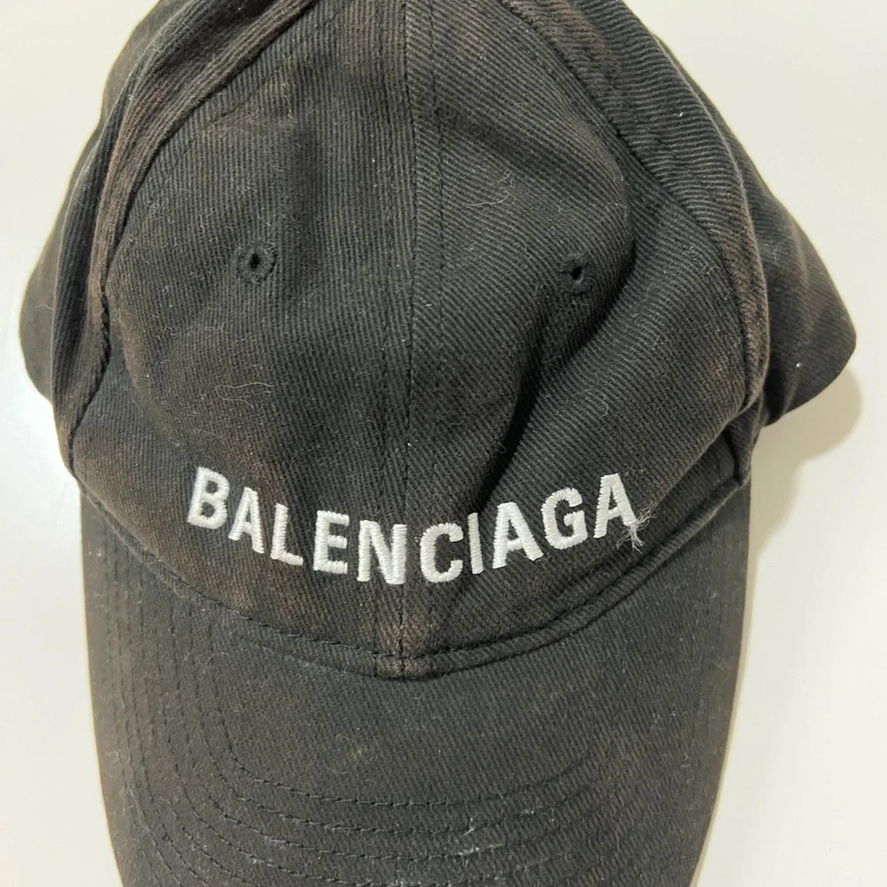 Balenciaga Women's Black Hat - Picture 4 of 6